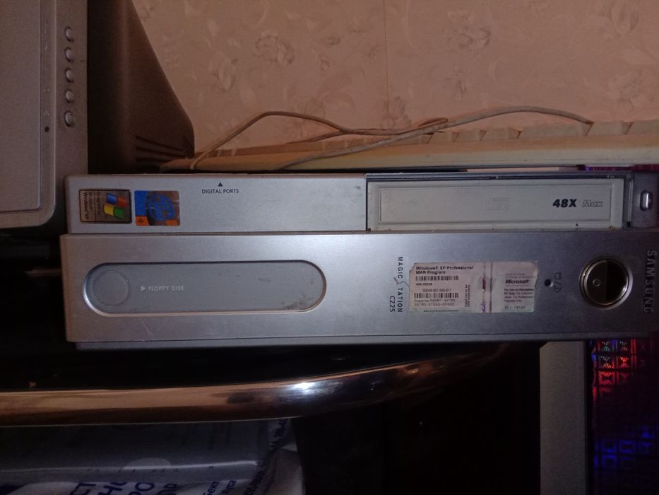 Retro Kompyuter sotiladi