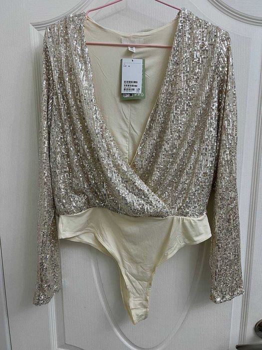 Новое Боди с пайетками H&M, размер M (46/50)