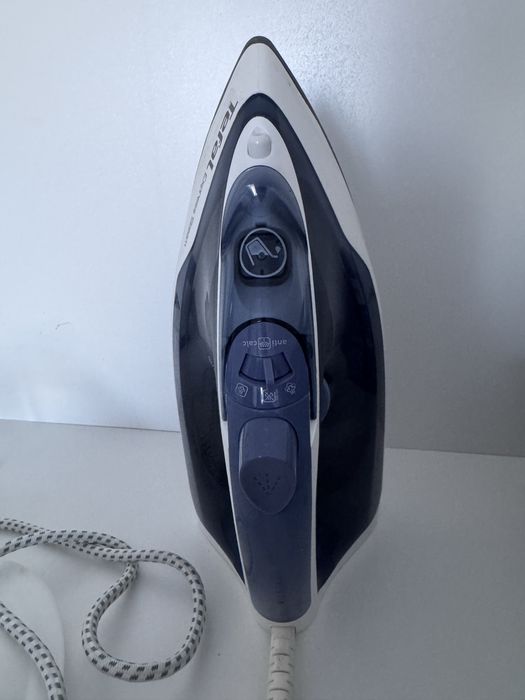 Продам утюг Tefal