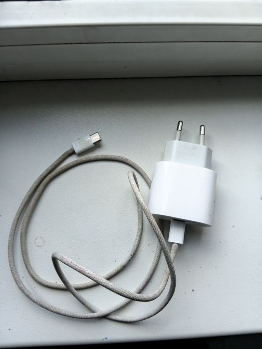 Зарядка оргинал тайпси срочно сатылады