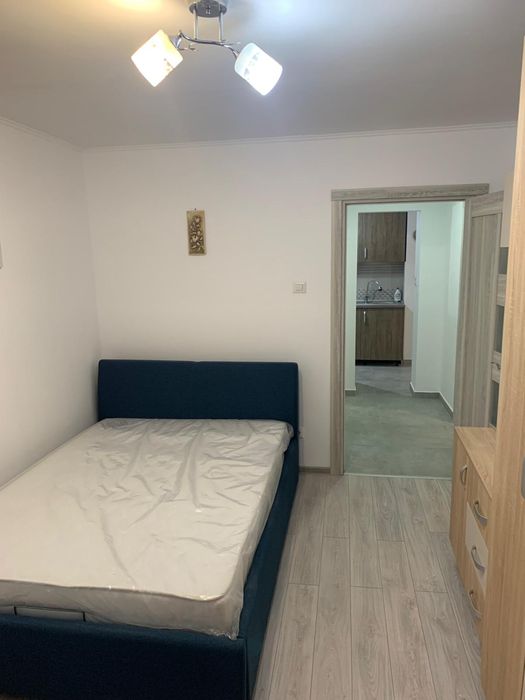 Inchiriez apartament