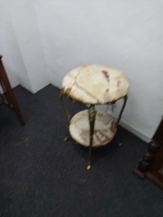 Masa bronz blaturi onix și masa stejar sculptat