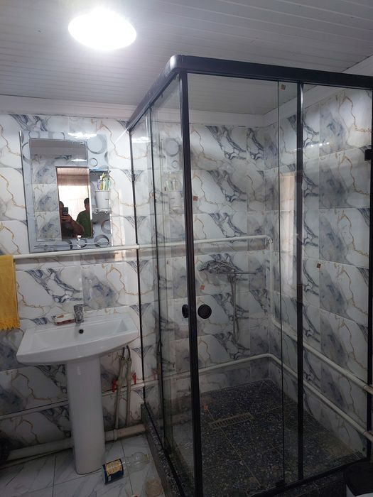 Душевые кабины стеклянные