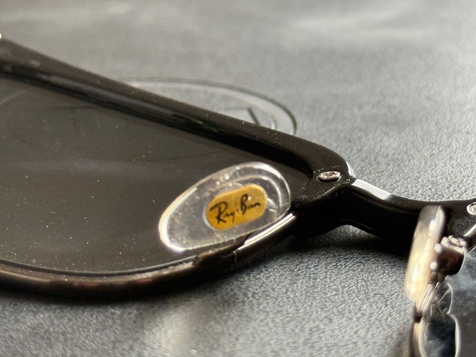 Солнцезащитные очки Ray ban