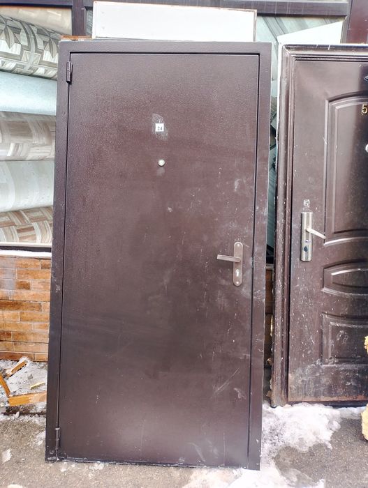 Буу есик сатылады