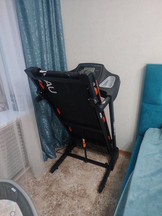 Продам беговую дорожку