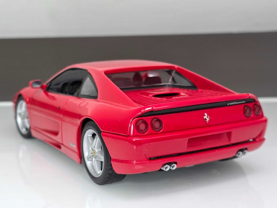 Macheta Auto Colectie 1/18 UT Models Ferrari F355 Berlinetta