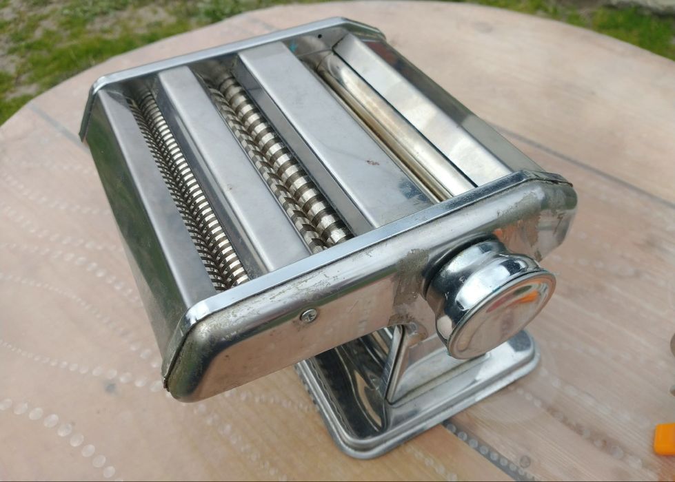 Masina de facut taitei/paste