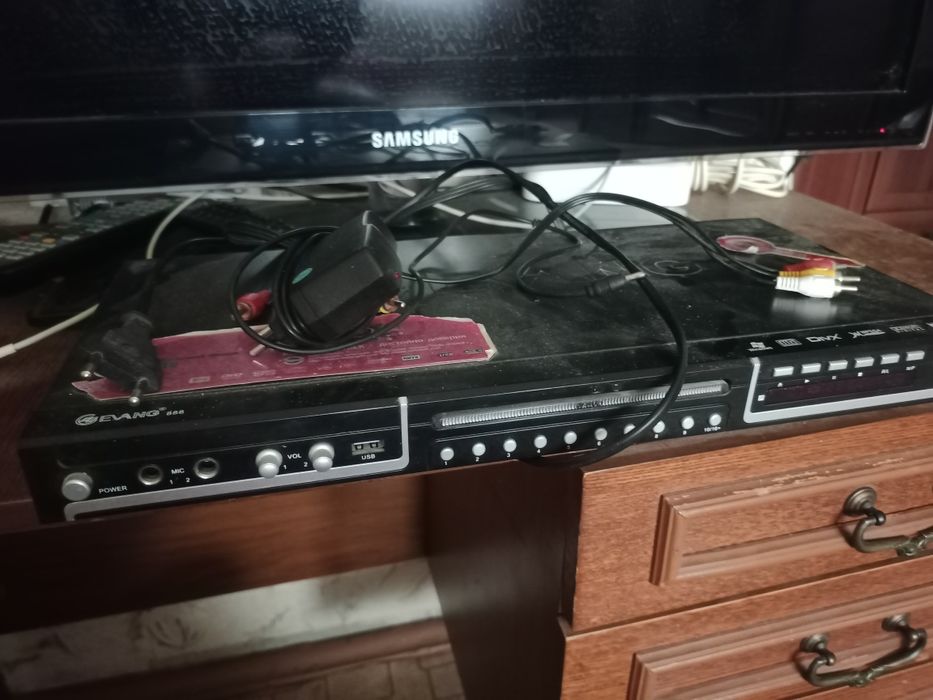 Продам двд проигрыватель