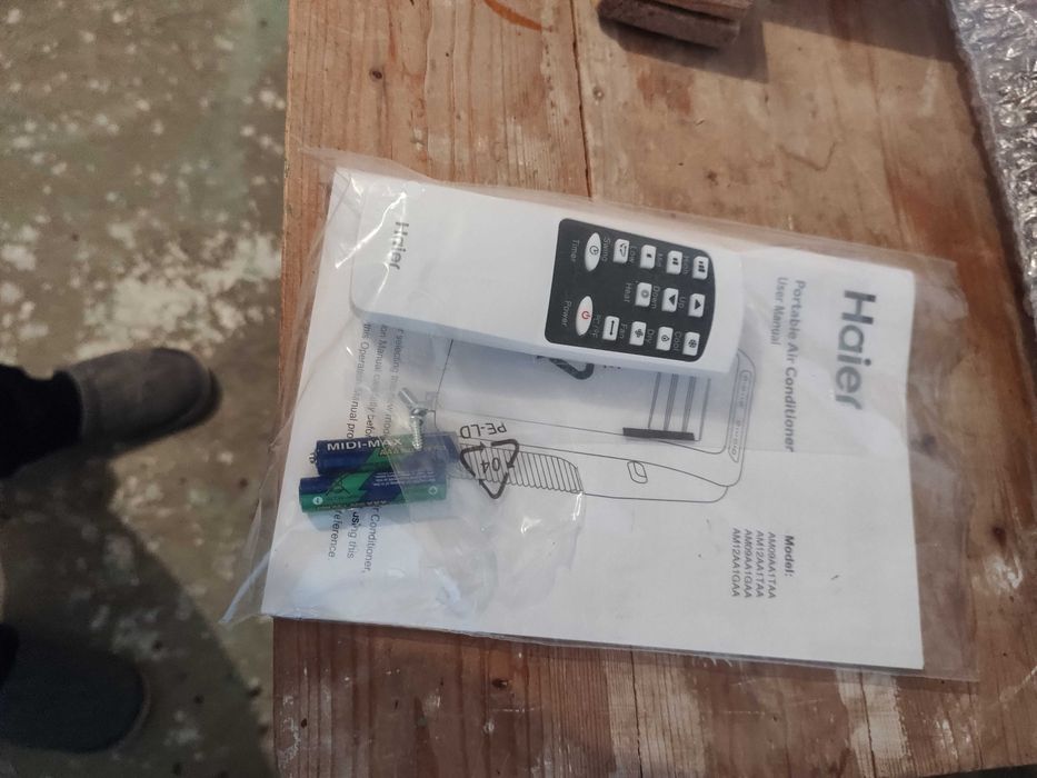 Мобилен климатик HAIER AM12AA1GAA