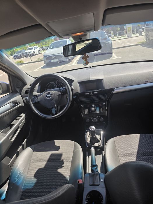 De vanzare Opel astra H