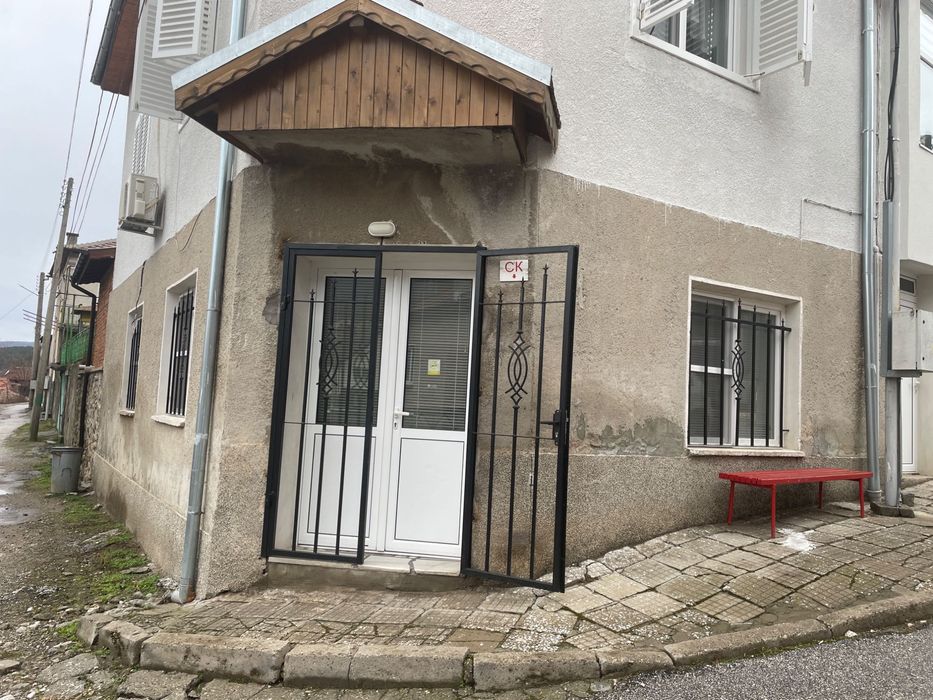 Дава се под наем Магазин в с. Сестримо, Област Пазарджик - 55 кв.м за 199.41 € - Снимка #13