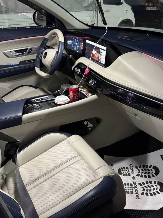 Мошина срочно сотиладе Dongfeng Huge