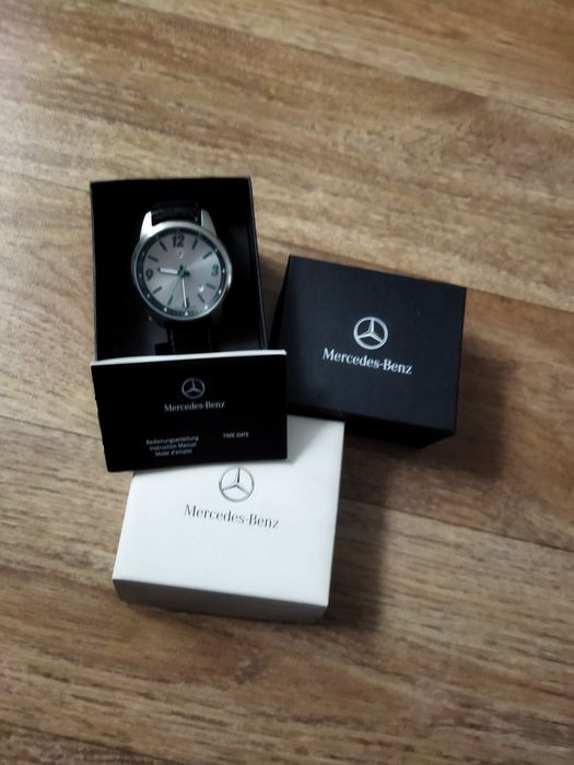 Продам оригинальные часы Мерседес.