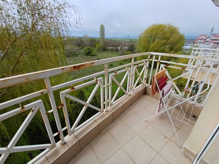 Двустаен обзаведен апартамент в к-с ”Съни Дей 3”