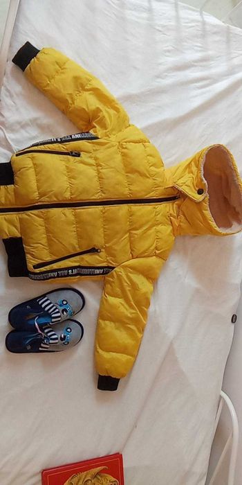 Яке момче 5-6 г.- 6 евро.