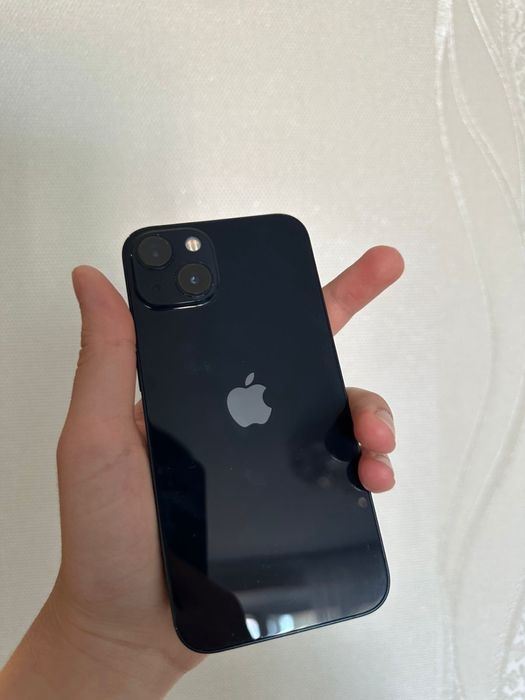 Продам айфон 13