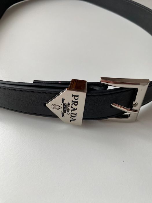 Дамски kолан нов Prada
