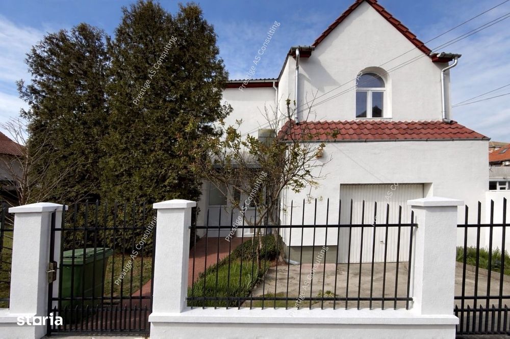 Vila individuala renovata complet | 6 camere | 500 mp teren | Str Jean