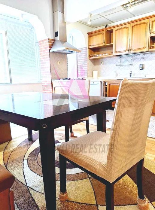 Дава се под наем Тристаен апартамент в Варна, Спортна зала - 85 кв.м за 800 € - Снимка #1