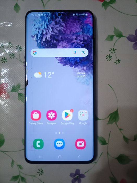 Samsung galaxy S20+. 8/128гб