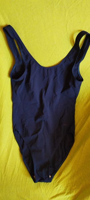 Costum de baie, intreg, bleumarin, de la: ARENA! Marimea: 38! Purtat 1