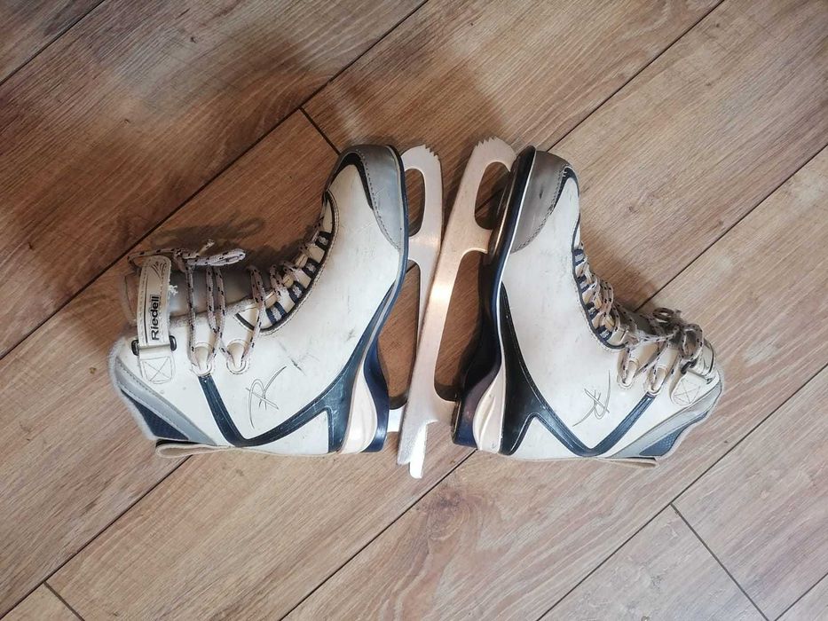 Patine marime 38