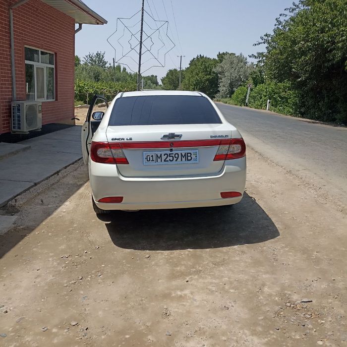 Mashina yaxshi haydalgan kraska tozza chaqa chuqa yo'q