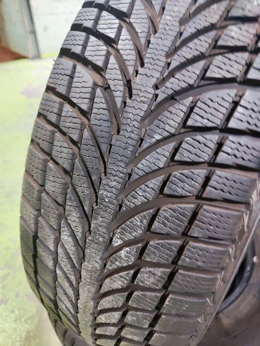 2 бр зимни 235/65/17 Michelin