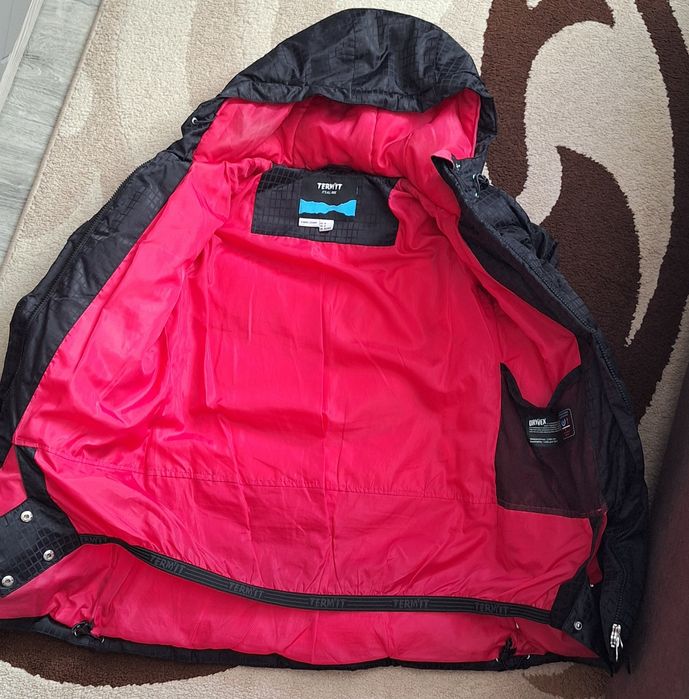 Спортивная куртка