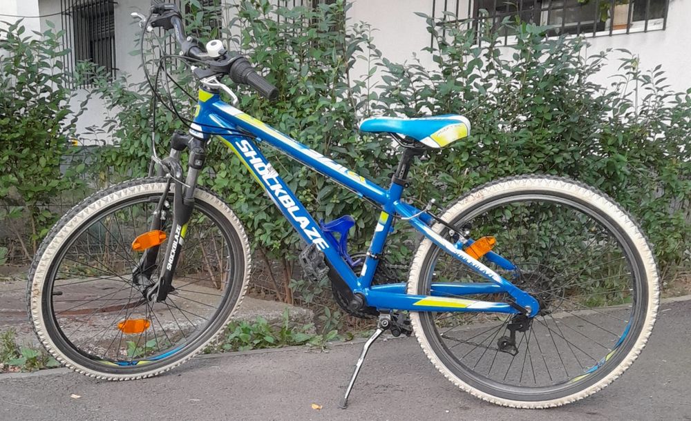 Bicicleta SHOCKBLAZE 24" pentru copii intre 8-12 ani