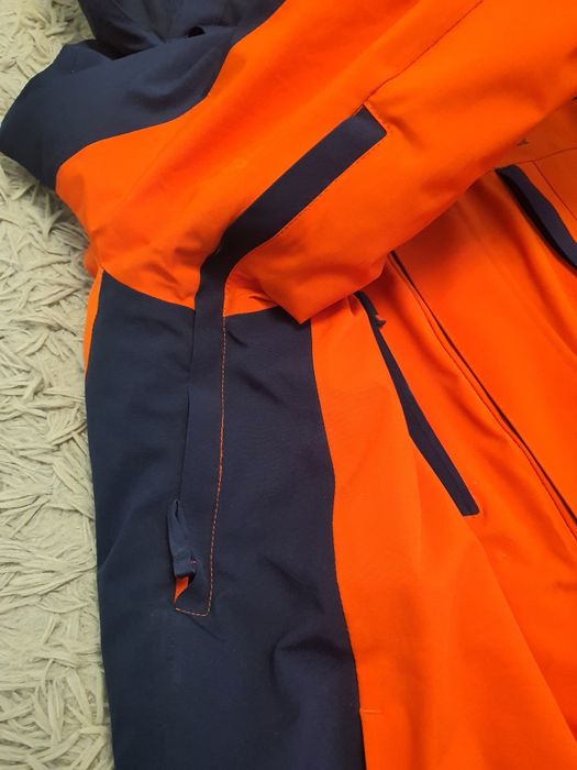 Куртка сноубордическая