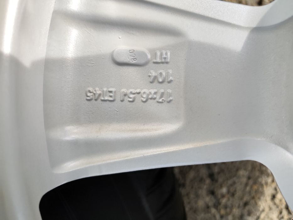 17" оригинални алуминиеви джанти за Toyota Chr.
