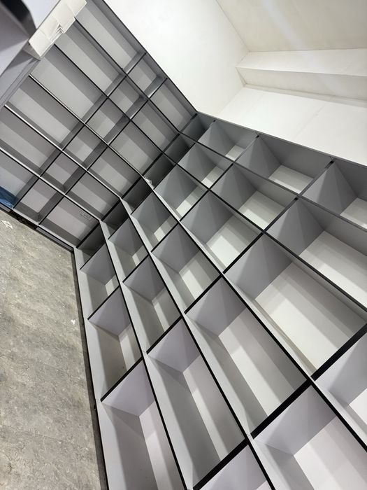 Стеллаж сотилади