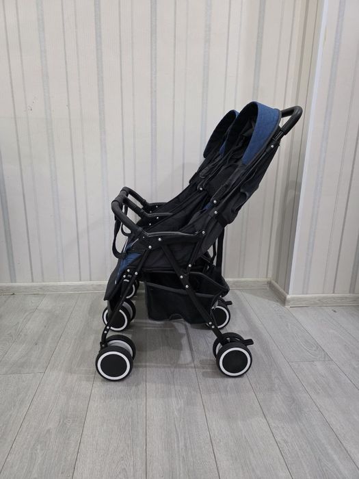 Детская коляска для двойни