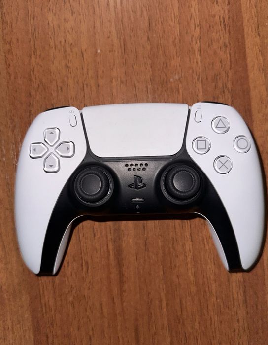 Продам Playstation 5 slim