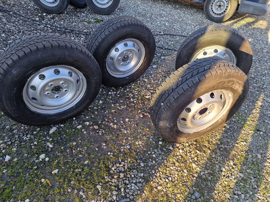 Гуми 215.75.16C с джанти 5.130 за ДукатоДукато