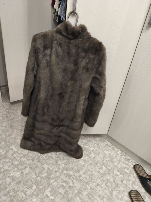 Продаю шубу норковую