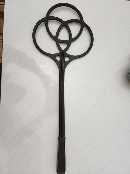 Выбивалка для ковров в хорошем состоянии