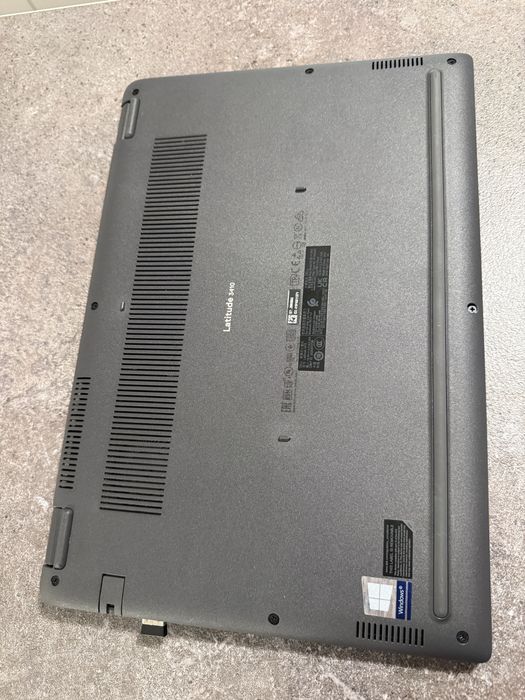 Dell Latitude 3410 | Intel i5-10210U | 8GB RAM | SSD 256GB | Windows 11 Pro | Încărcător Original