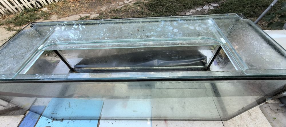 Голям аквариум 55 евр.