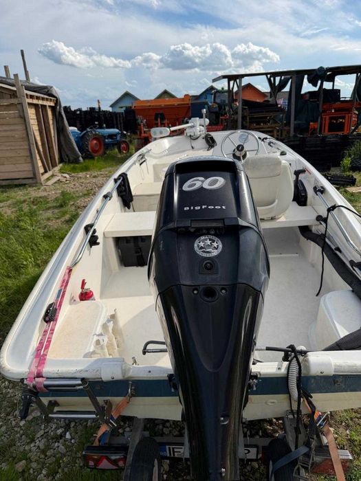 UNSINKABLE Boston Whaler 150 Super Sport + Mercury 60HP + Peridoc