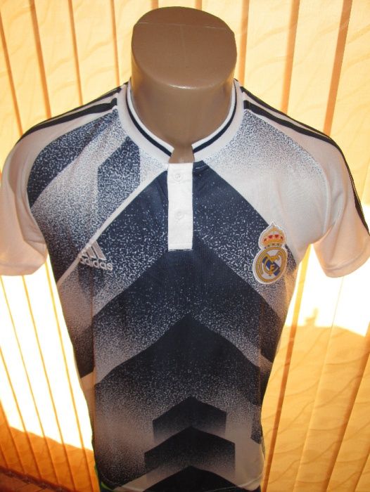 Мъжки тениски с яка Nike/Adidas Barcelona/Real M. - тип Lacoste