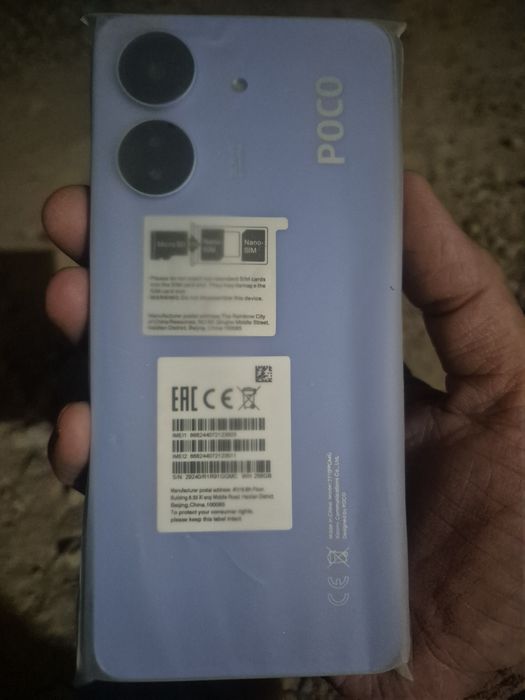 POCO C65 телефон