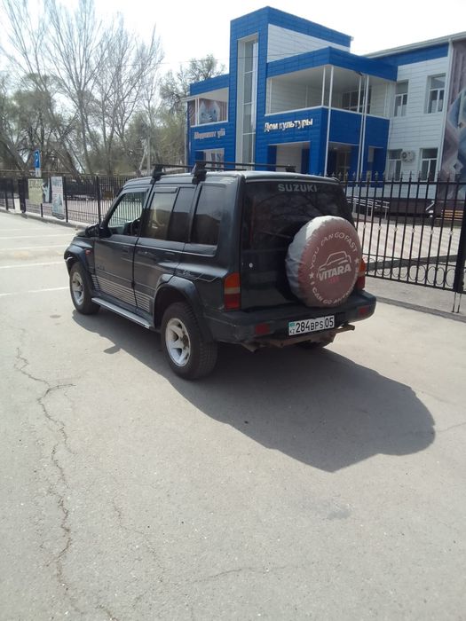 Suzuki vitara 1,6 бензин. Автомат.
