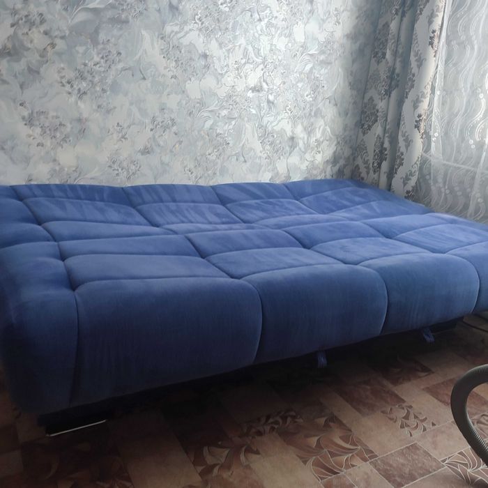 Продам диван в хорошем состоянии