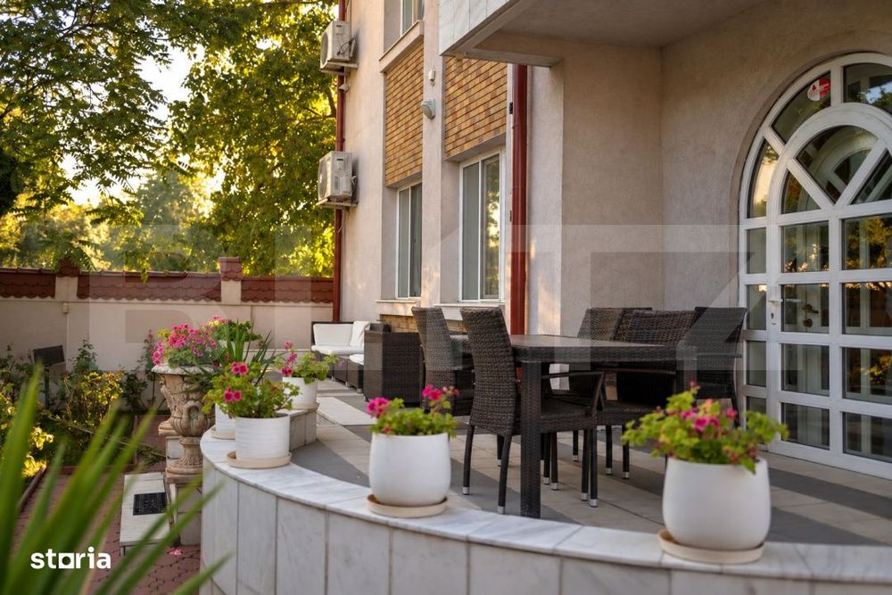 Casa premium, ultracentrala  cu piscina si 1249 mp teren.