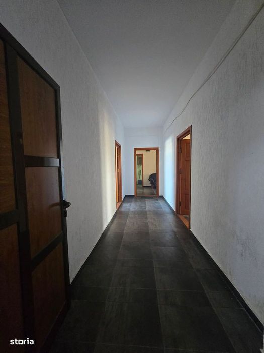 Clădire P+2 , Spații comerciale, Showroom, Spațiu Service