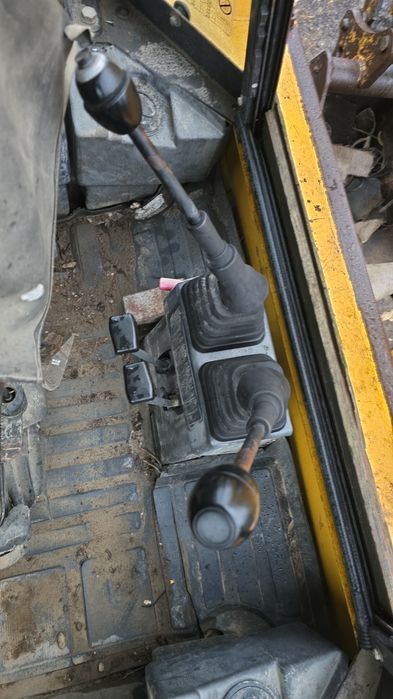 Buldoexcavator Komatsu wb91r