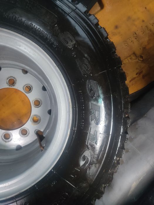 Шина автошина для грузовых автомобилей